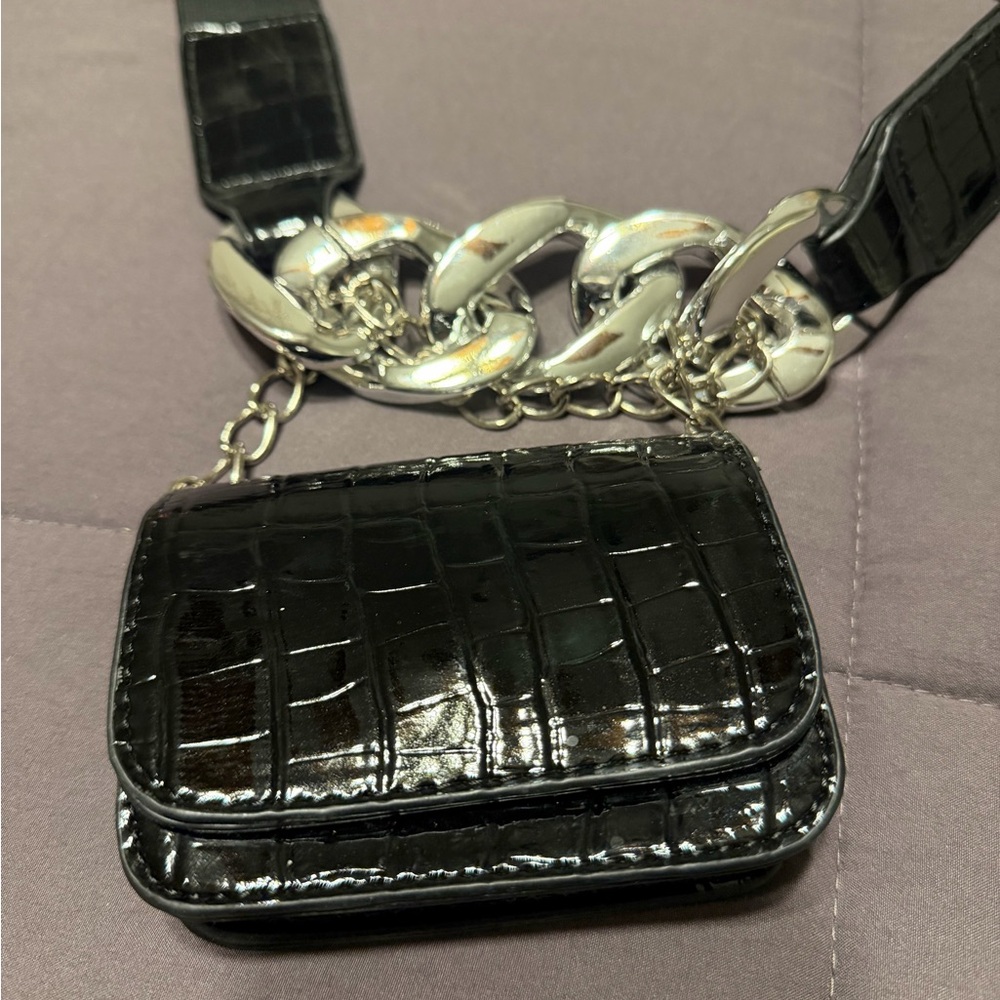 Black Croc-Embossed belt Bag with Silver Chain - Picture 3 of 5
